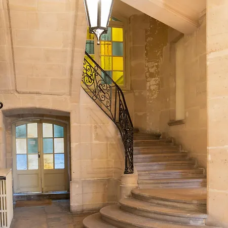 Saint- Paul - Luxury In De Apartament Paryż